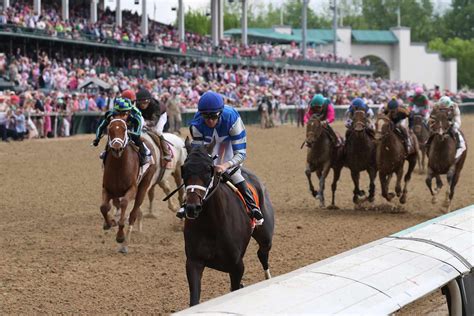 4 horse deaths at Churchill Downs under investigation ahead of Kentucky Derby